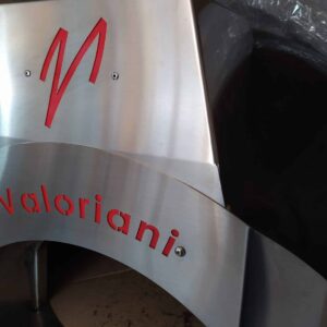 Detail der Metallhülle vom Valoriani Baby