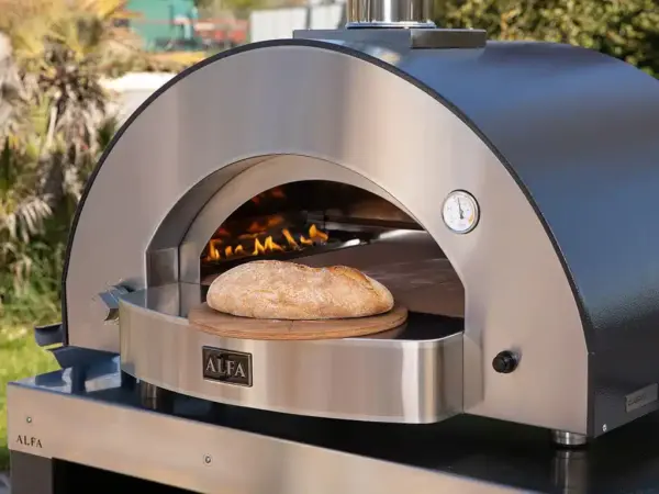 Brotbacken im Pizzaofen Alfa Classico 4 Pizze