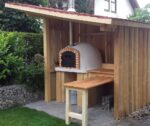 Steinbackofen Lisboa AL mit einem vom Kunden gebauten Dach