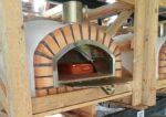 Steinbackofen Pizzaioli mit geöffneter Türe