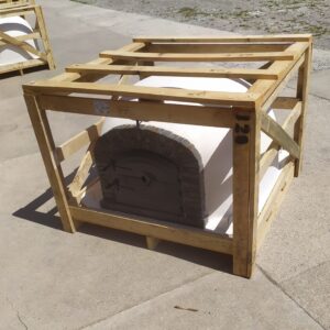 Ventura Holzbackofen in der Holzpalette