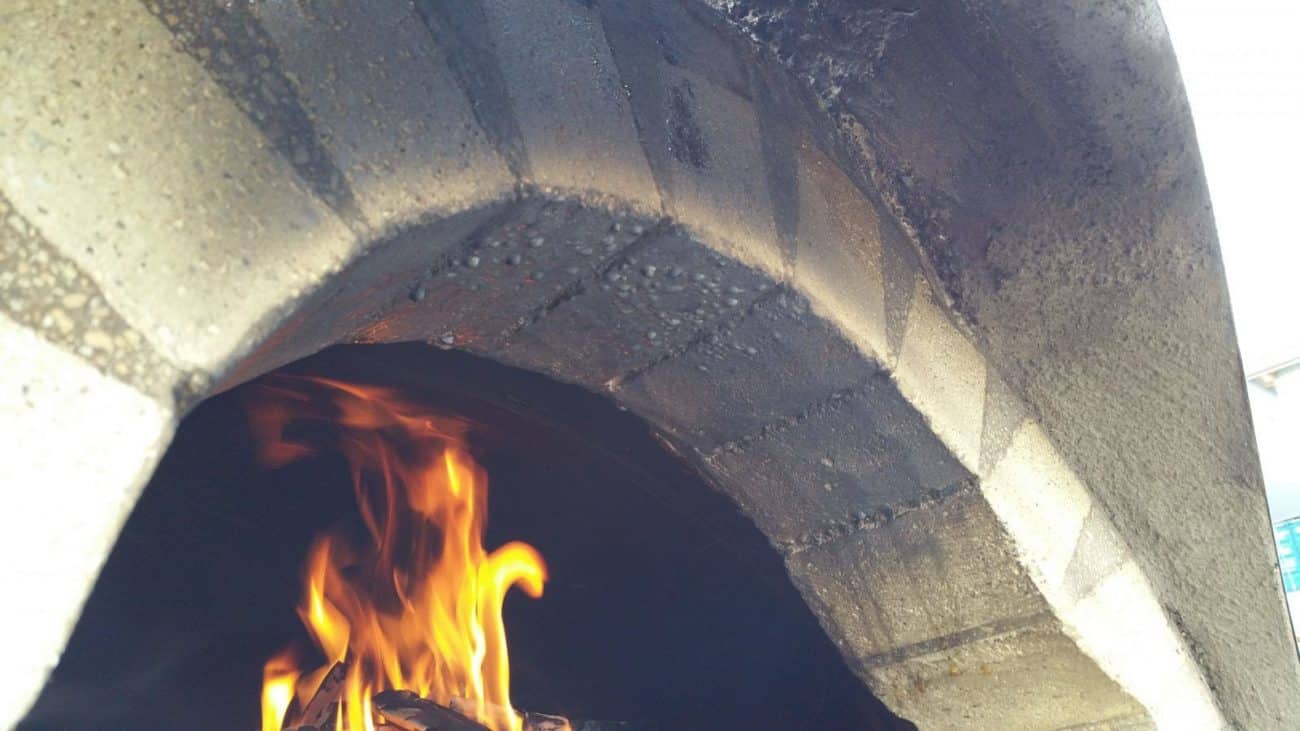 Pizzaofen trockenheizen Detail Frontbogen