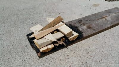 Pizzaofen trockenheizen Holz aufschichten