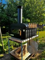 Vonken Ofen mit Tisch und Zubehör