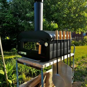 Vonken Ofen mit Tisch und Zubehör